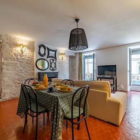 Apartment L'envoutement Provencal Au Coeur De L'ecusson - Nuit A *