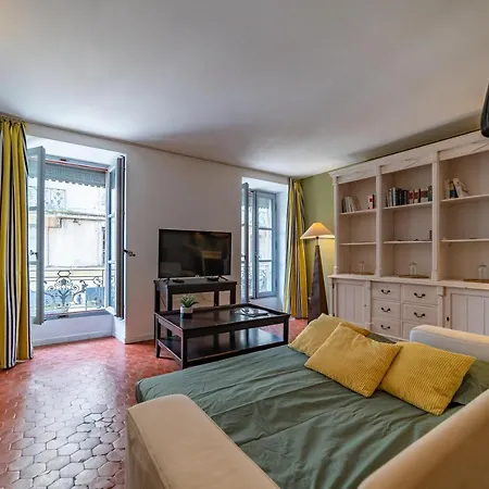 Apartment L'envoutement Provencal Au Coeur De L'ecusson - Nuit A