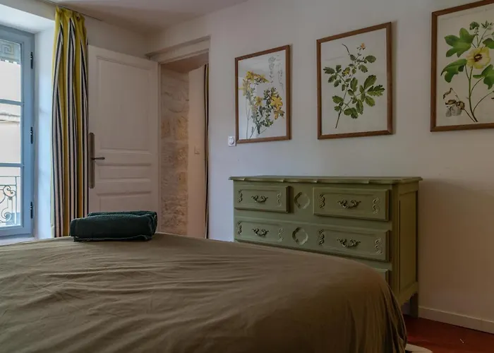 아파트 L'envoutement Provencal Au Coeur De L'ecusson - Nuit A 님